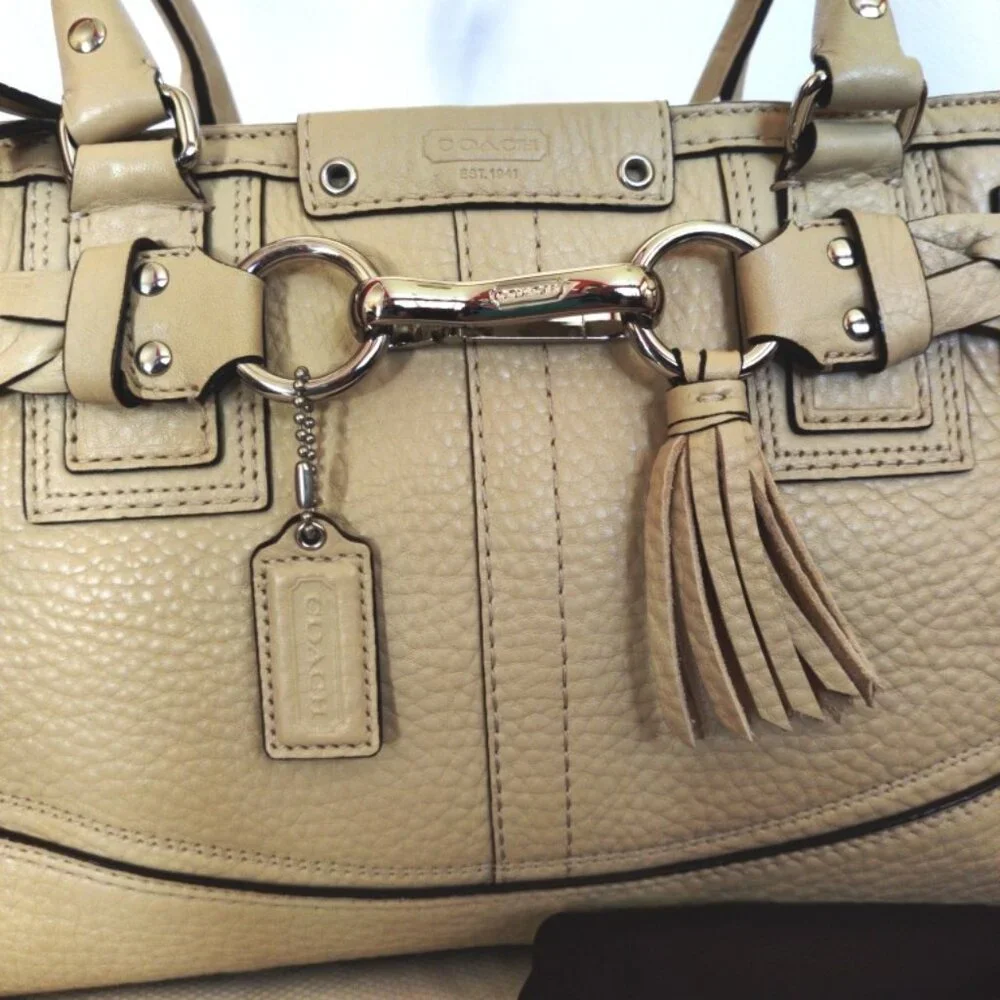 Coach Hamptons Pebbled Leather Medium Carryall Satchel in Sand/Silver, EUC - Picture 13 of 15